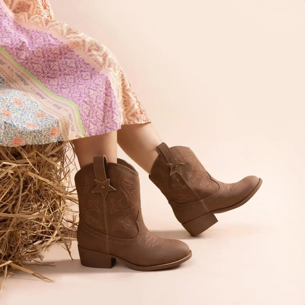 ⚡Girls Camel Cowgirl Boots With Low Heel Western Embroidered Fashion Mid Calf